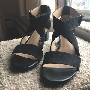Naturalizer Adele black suede sandals